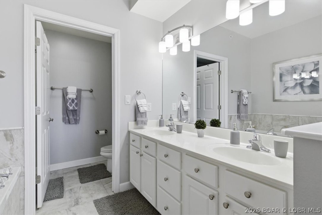 1181 Jeffries Road A-302 Property Photo 28