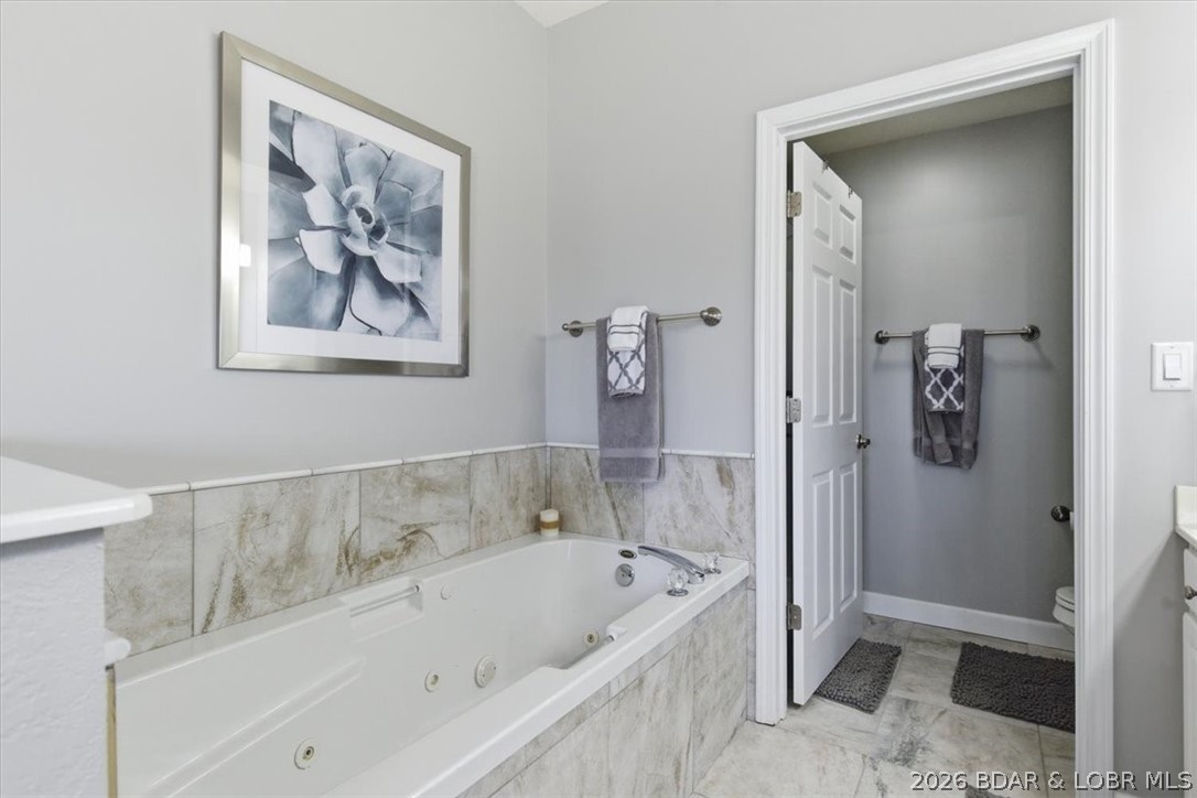 1181 Jeffries Road A-302 Property Photo 29