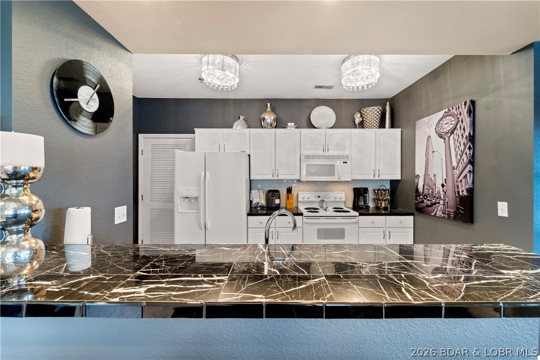 30 Palisades Lakeview Drive 2b Property Photo 6