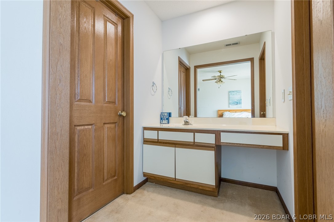 210 Bluff Boulevard 4b Property Photo 16
