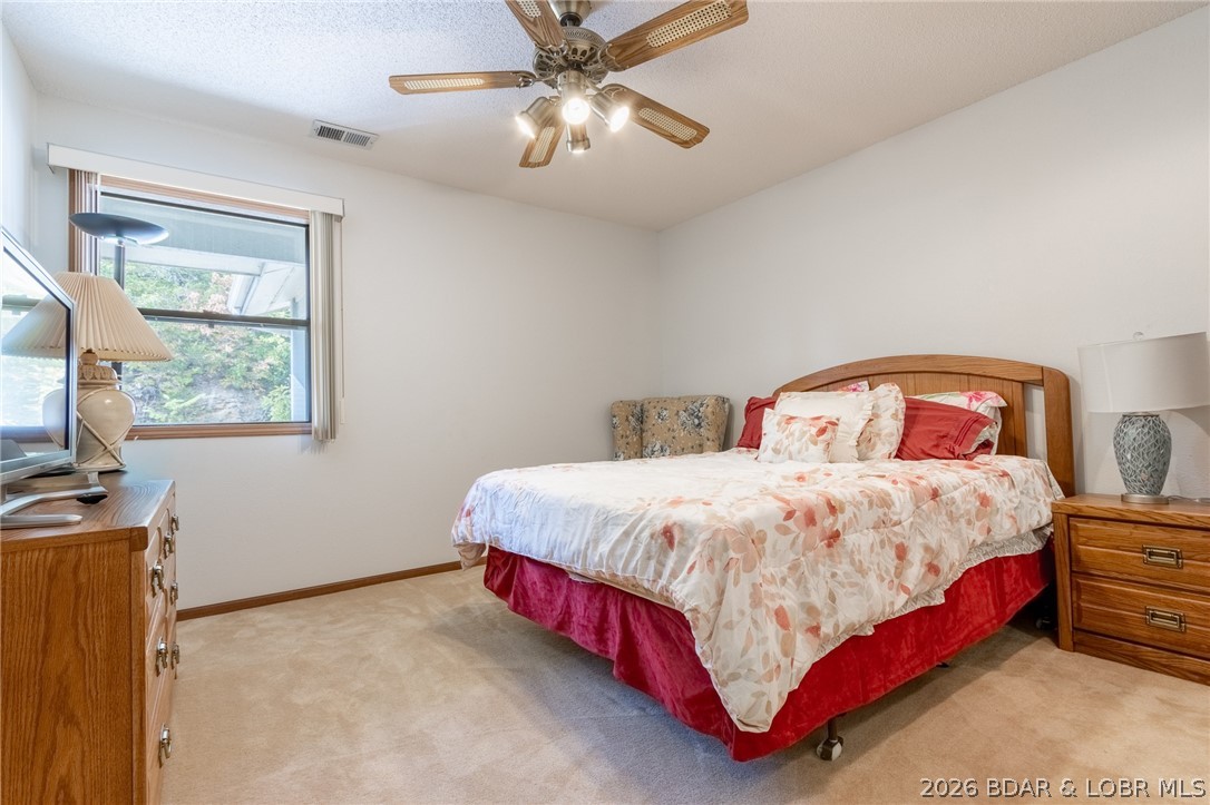 210 Bluff Boulevard 4b Property Photo 19