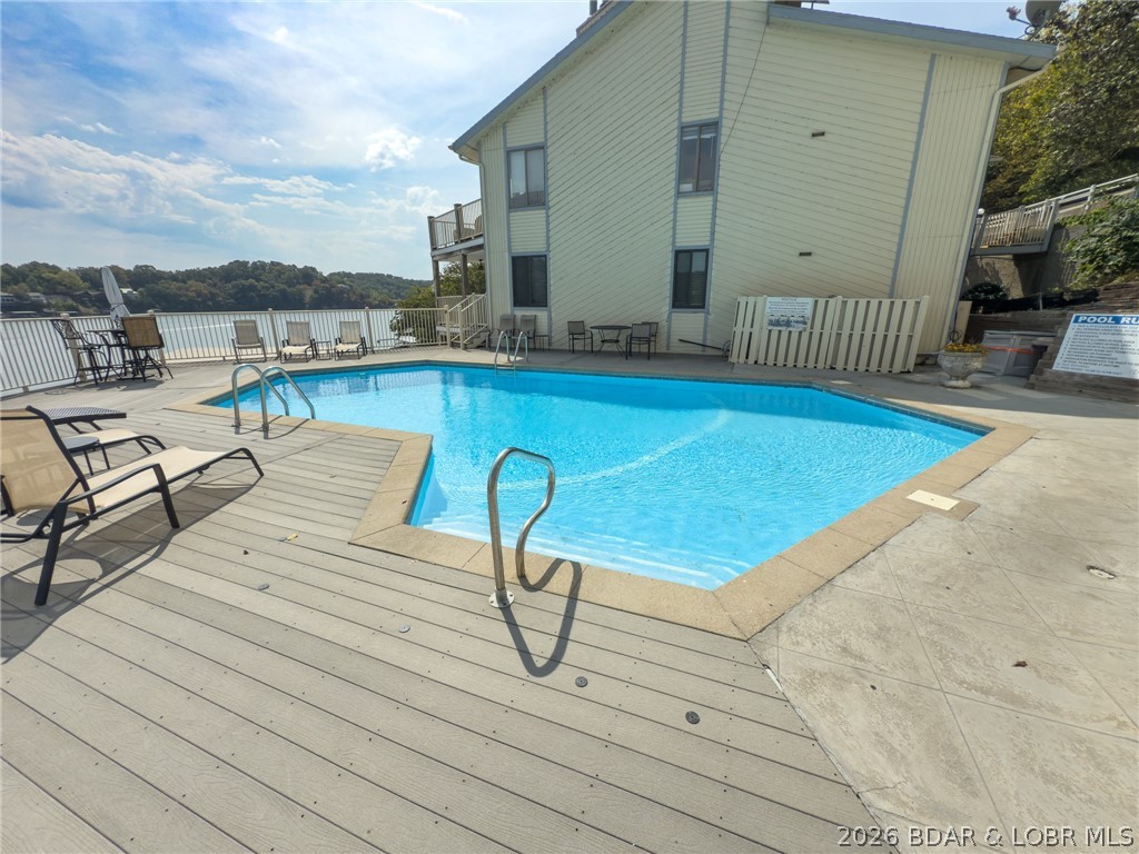 210 Bluff Boulevard 4b Property Photo 56
