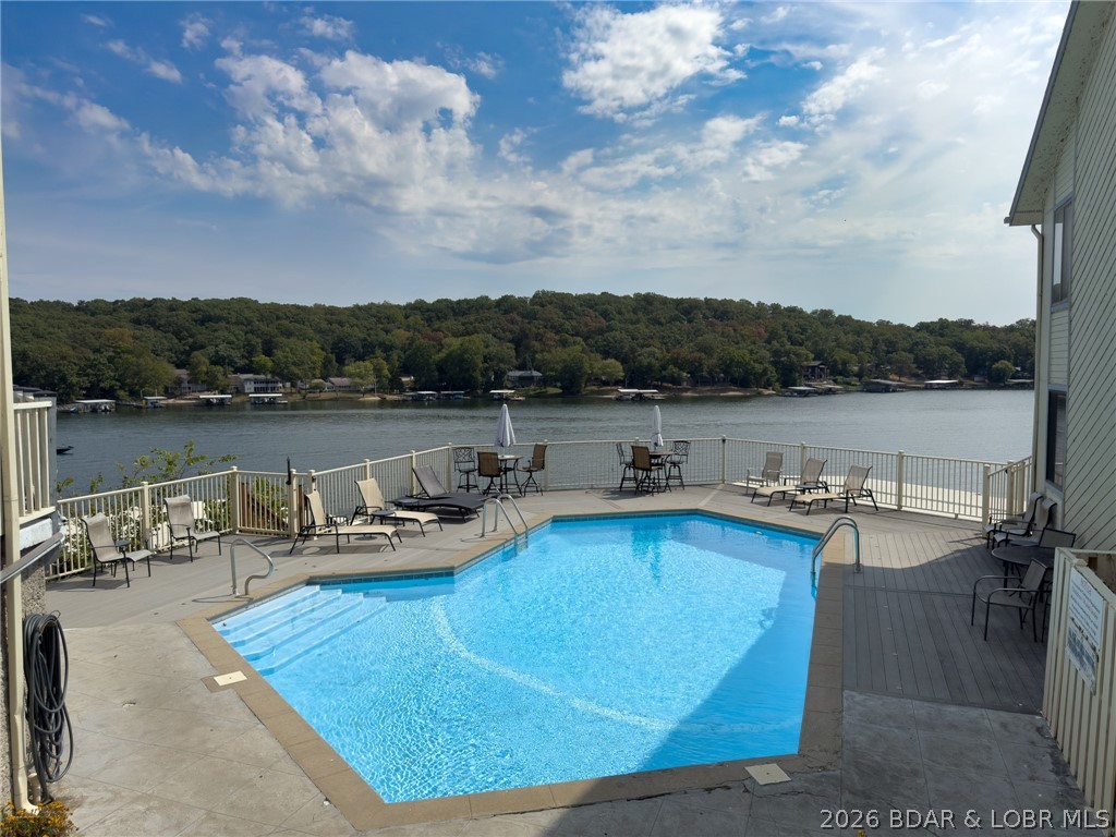 210 Bluff Boulevard 4b Property Photo 58