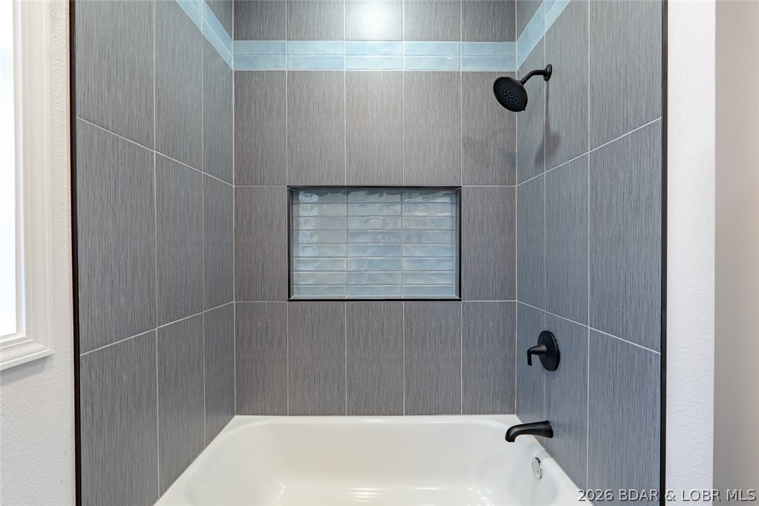 701 Spring Creek Drive Property Photo 17