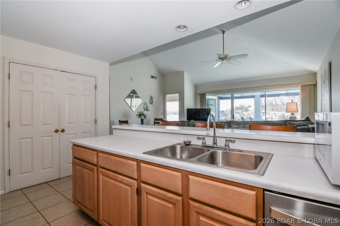 158 Regatta Bay Circle 4e Property Photo 6