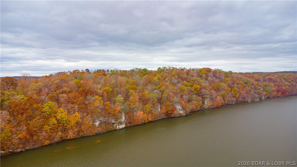 Emerald Hills Drive Property Photo 5