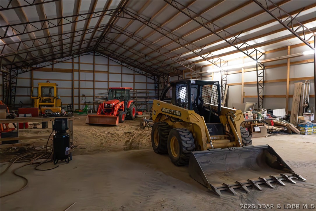 Emerald Hills Drive Property Photo 18