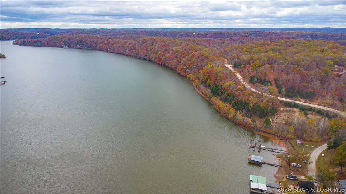 Emerald Hills Drive Property Photo 23