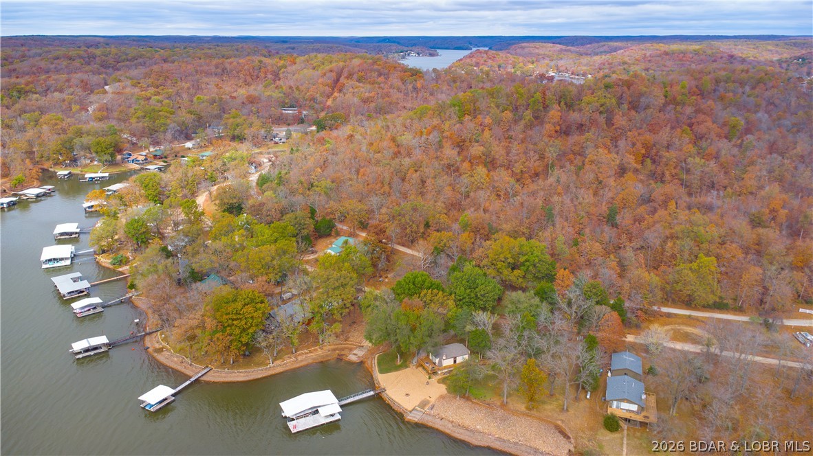 Emerald Hills Drive Property Photo 39