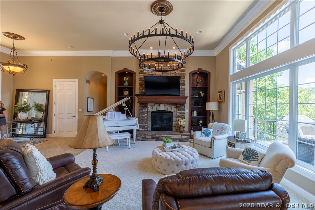 1163 Beacon Pointe Circle Property Photo 2
