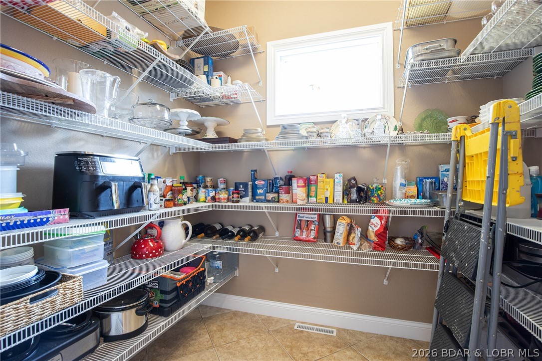 1163 Beacon Pointe Circle Property Photo 15