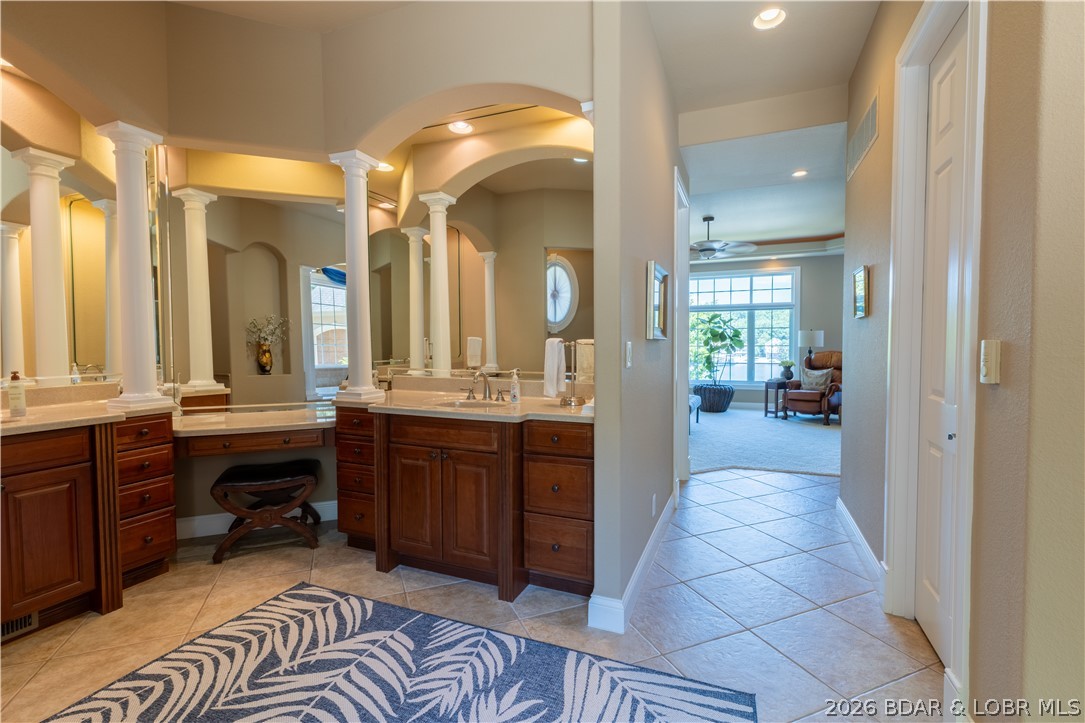 1163 Beacon Pointe Circle Property Photo 18