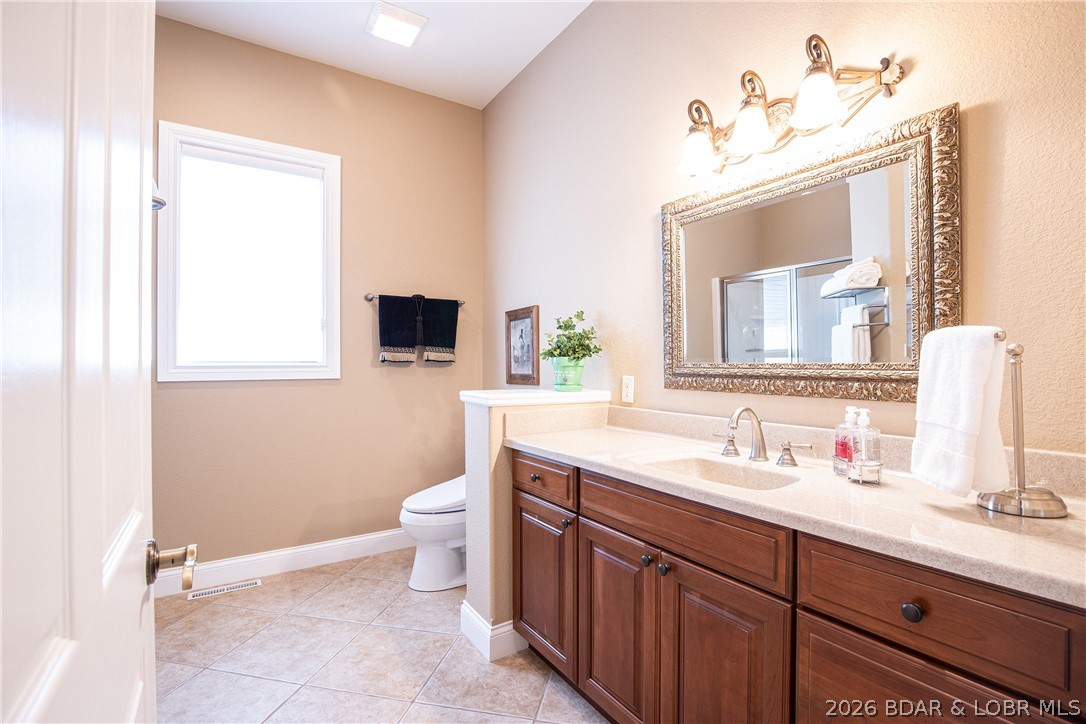 1163 Beacon Pointe Circle Property Photo 24