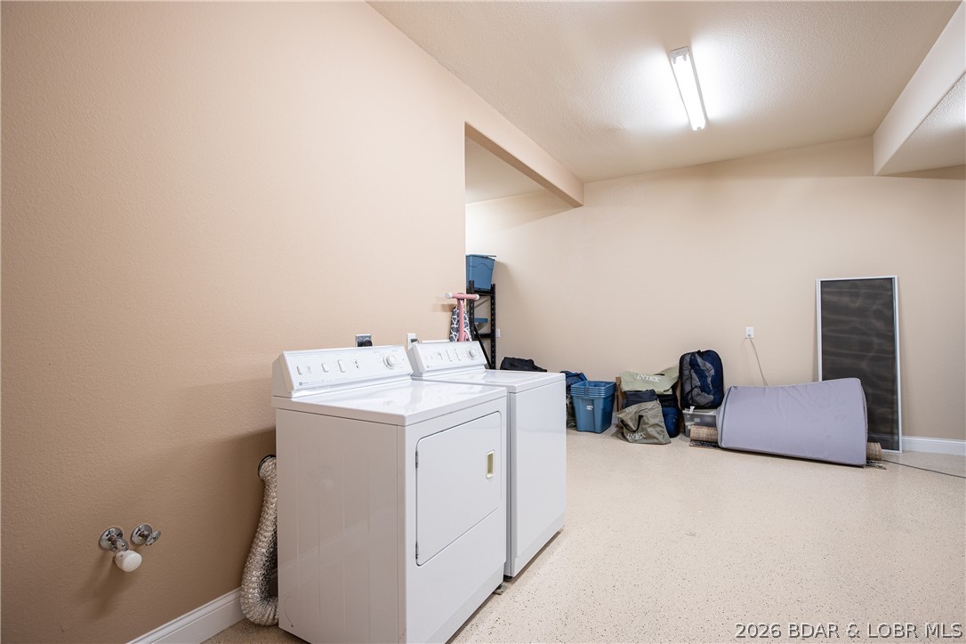 1163 Beacon Pointe Circle Property Photo 33