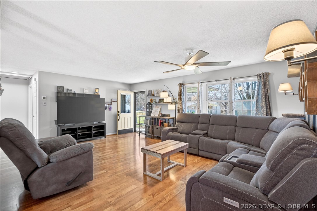 186 North High Street Property Photo 1