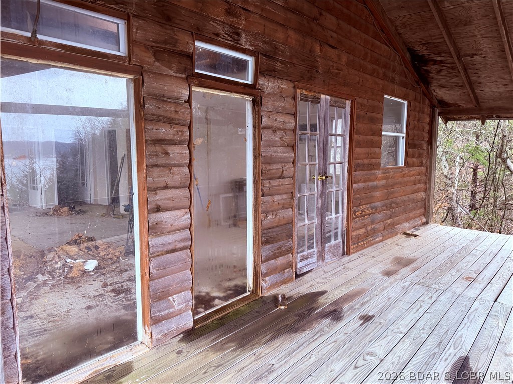 3955 Woodson Point Property Photo 7