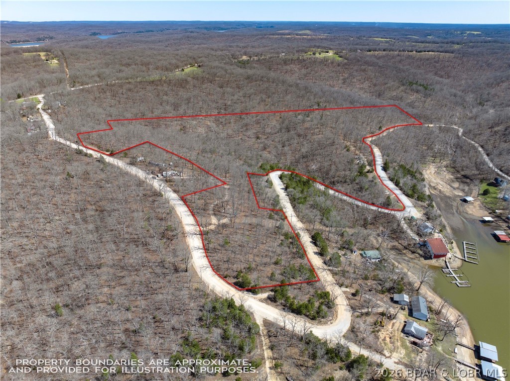 Central Ozarks Road Property Photo 1