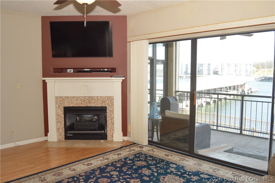 90 Falls Point Drive 1b Property Photo 8