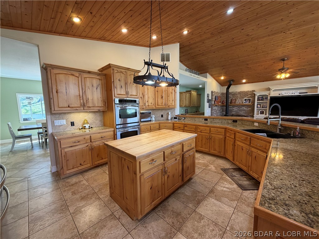 184 State Park Road Property Photo 7