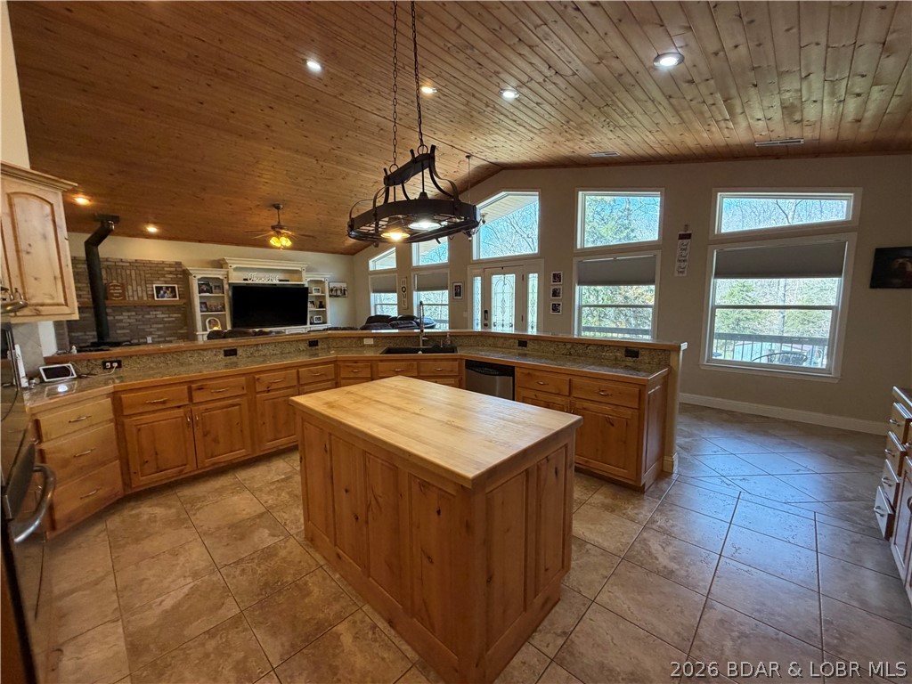 184 State Park Road Property Photo 14