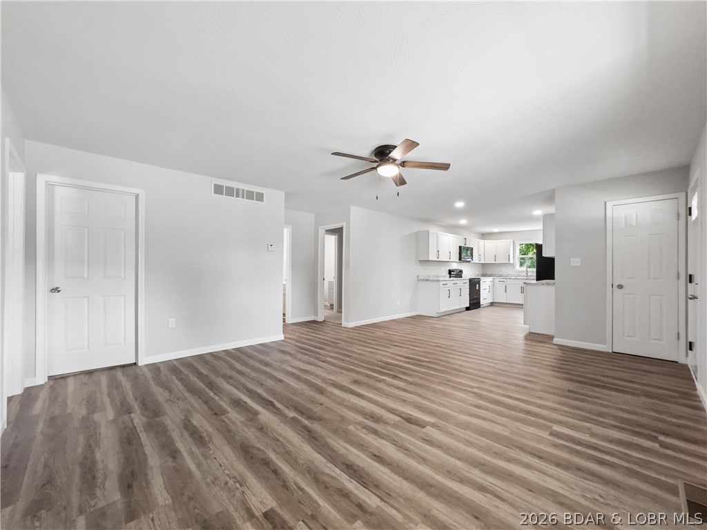 324 3rd Street Property Photo 6