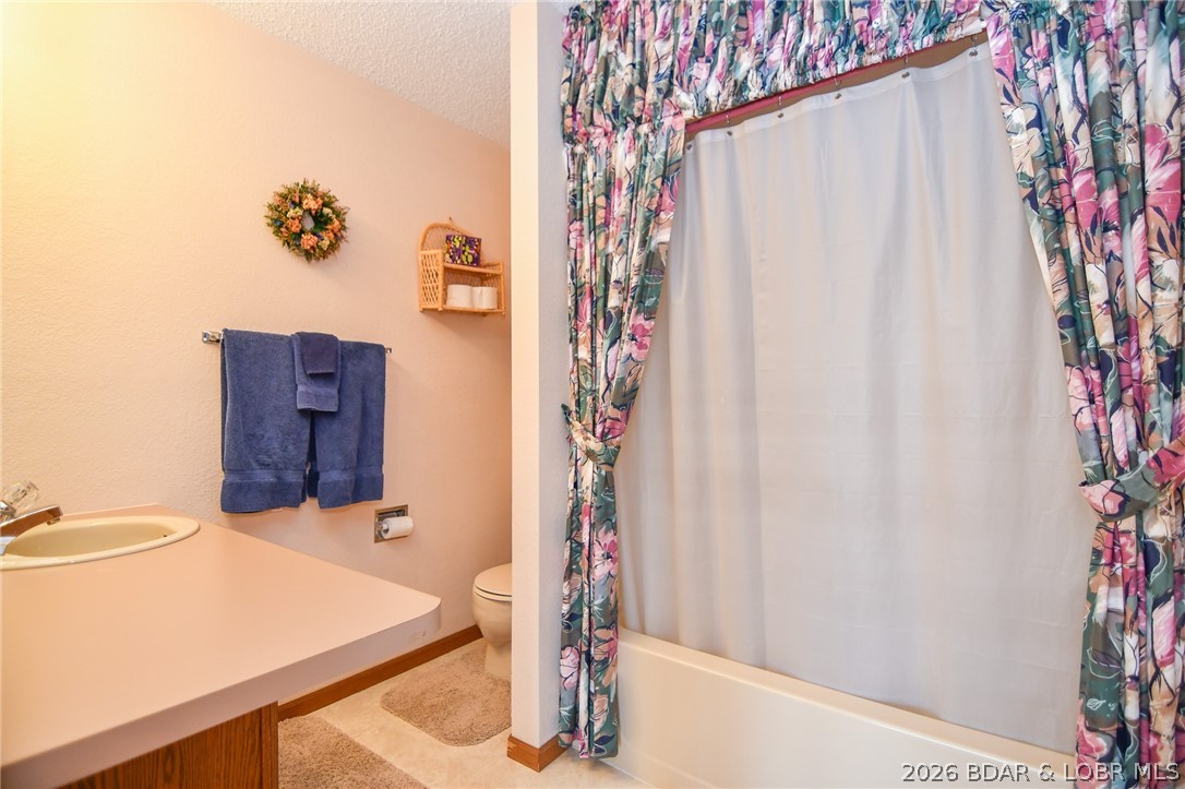 98 Jonathan Drive 3b Property Photo 19