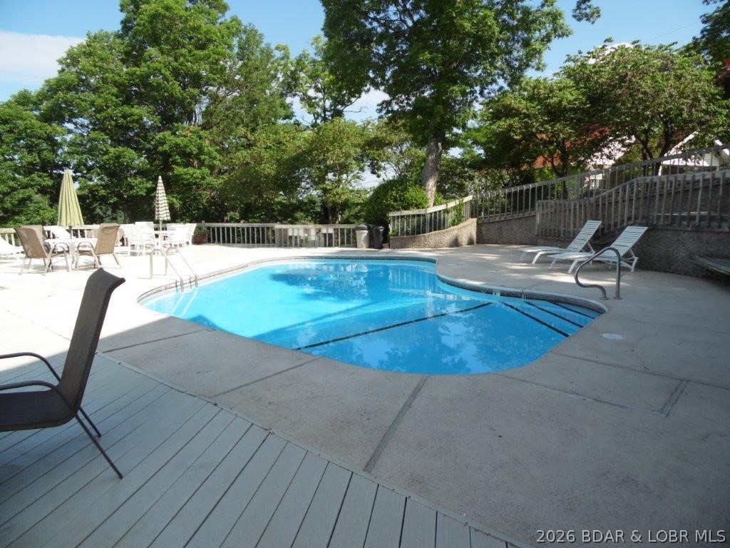 98 Jonathan Drive 3b Property Photo 31