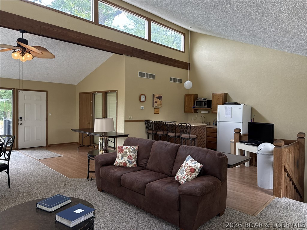 98 Jonathan Drive 3b Property Photo 34