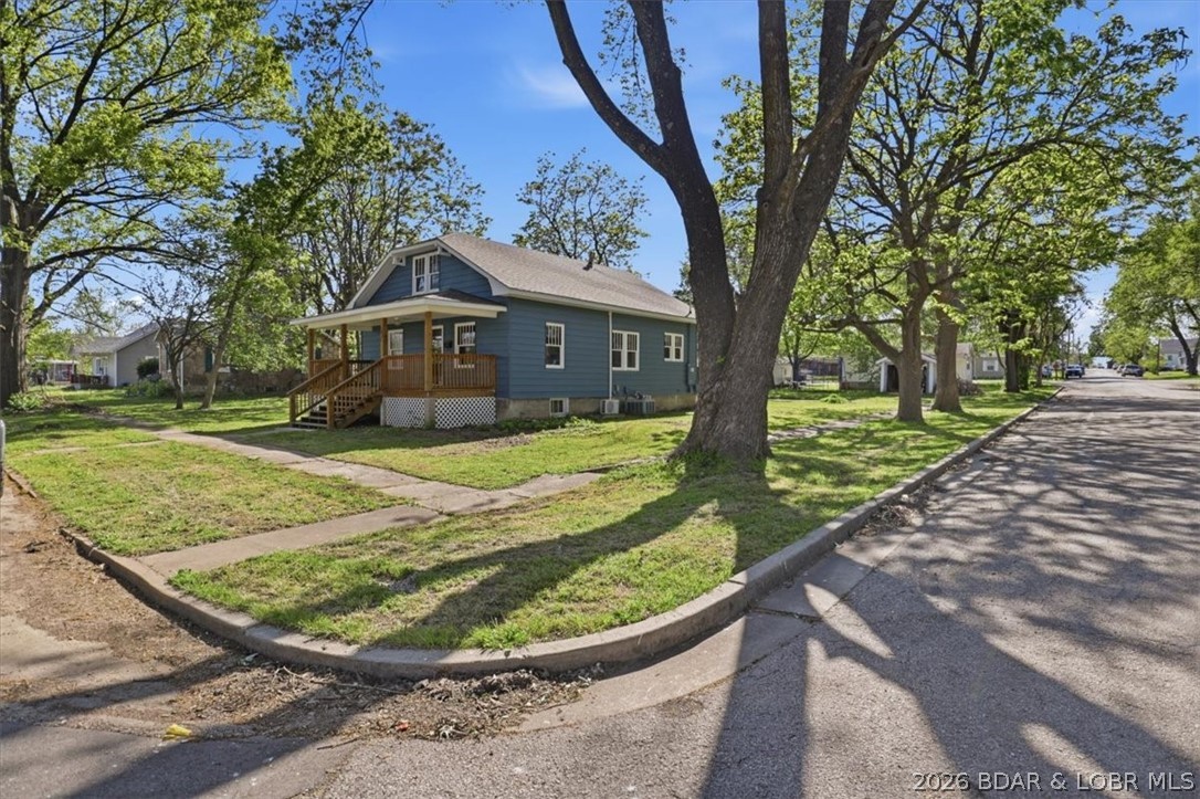 301 Locust Street Property Photo 4