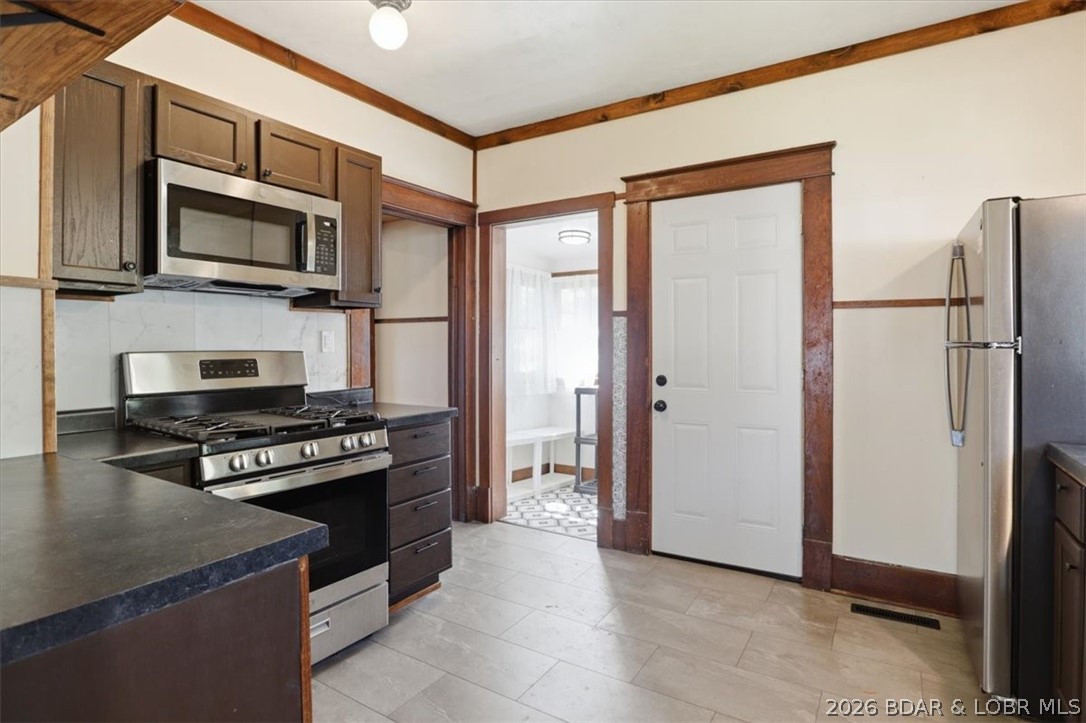 301 Locust Street Property Photo 12