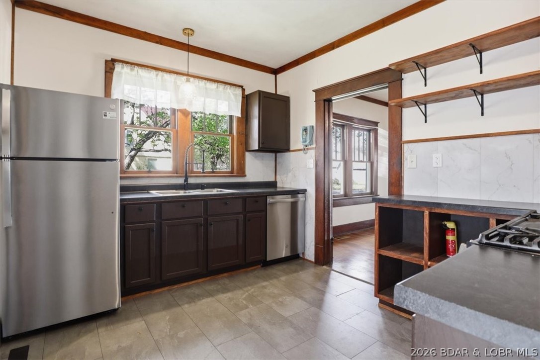 301 Locust Street Property Photo 13