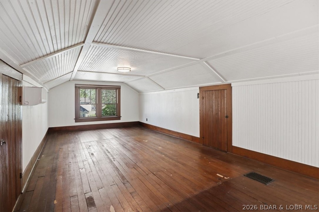 301 Locust Street Property Photo 30