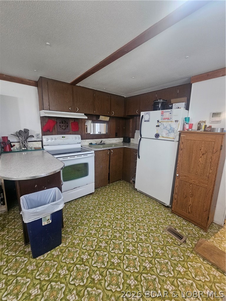 3469 Jet Drive Property Photo 7