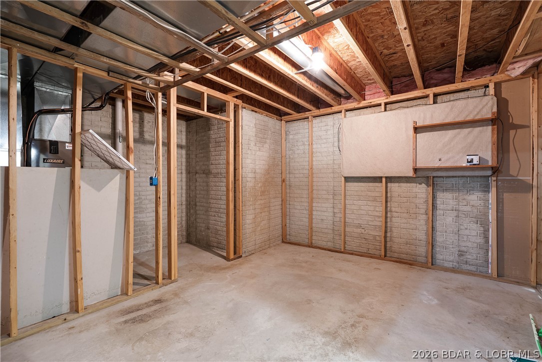 6231 Shadow Circle Property Photo 35