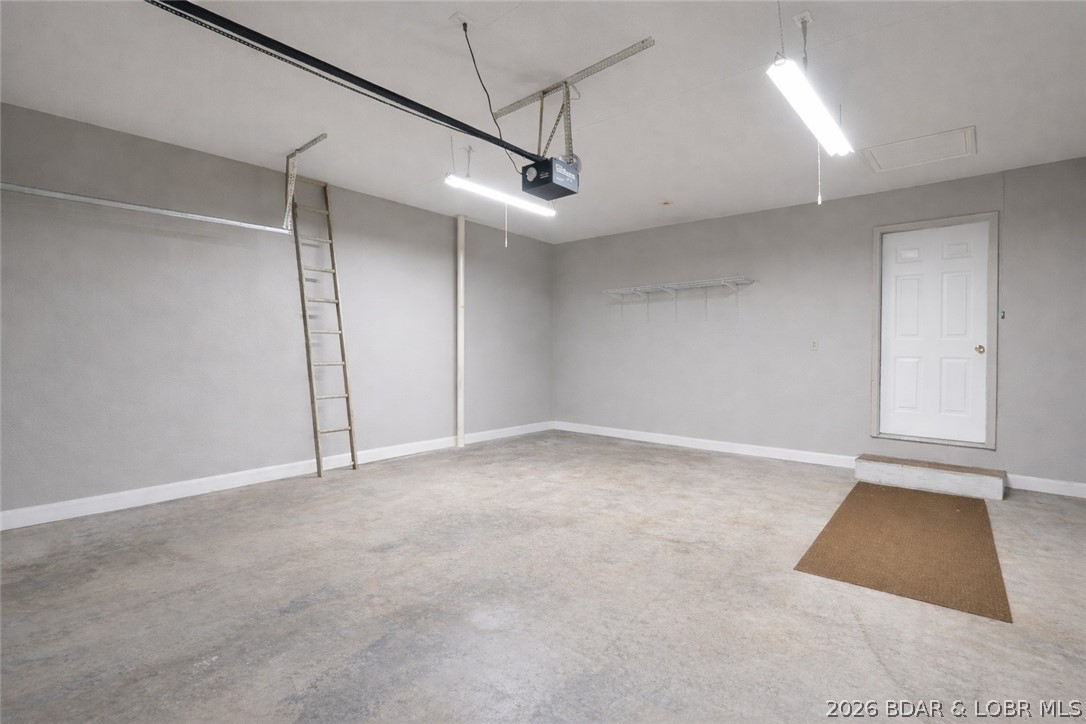 6231 Shadow Circle Property Photo 38