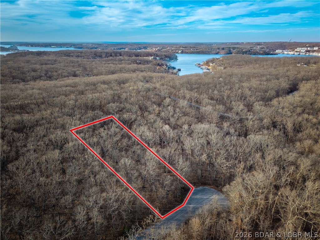 651 Fox Run Property Photo 15