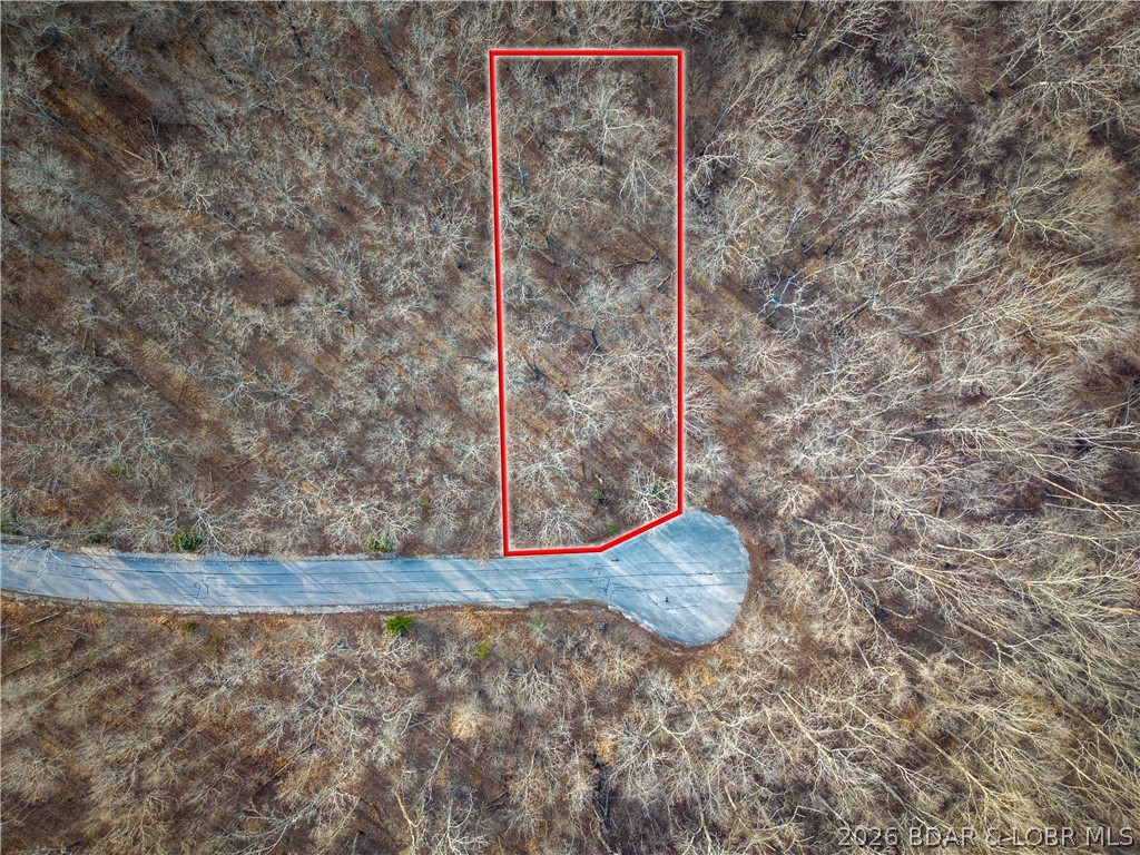651 Fox Run Property Photo 16