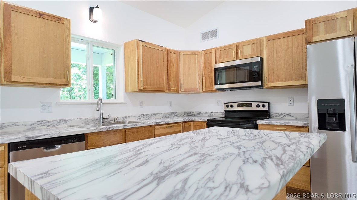 3 Oak Tree Lane Property Photo 4