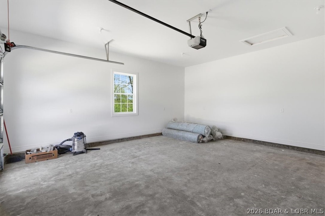 151 Oak Hill Forest Drive Property Photo 31