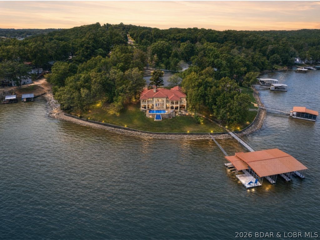 32 Quiet Waters Lane