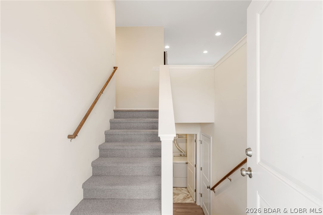3305 Venice Drive Property Photo 6