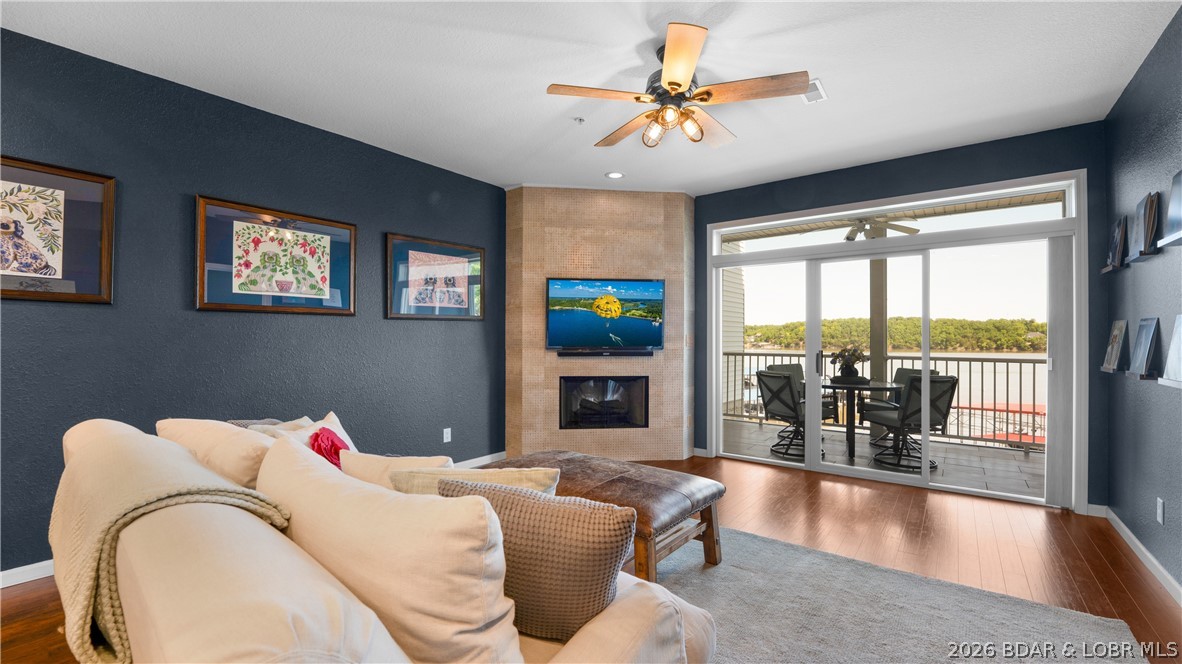 5450 Christopher Lane 412 Property Photo 1