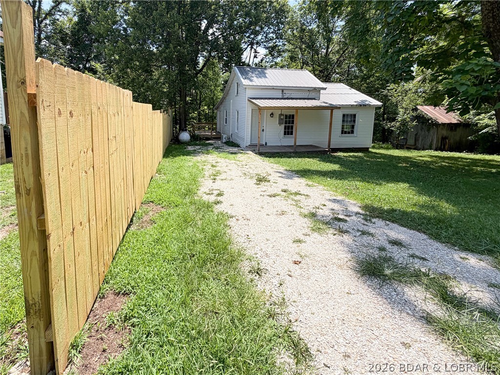 815 Hwy 42 Property Photo 1