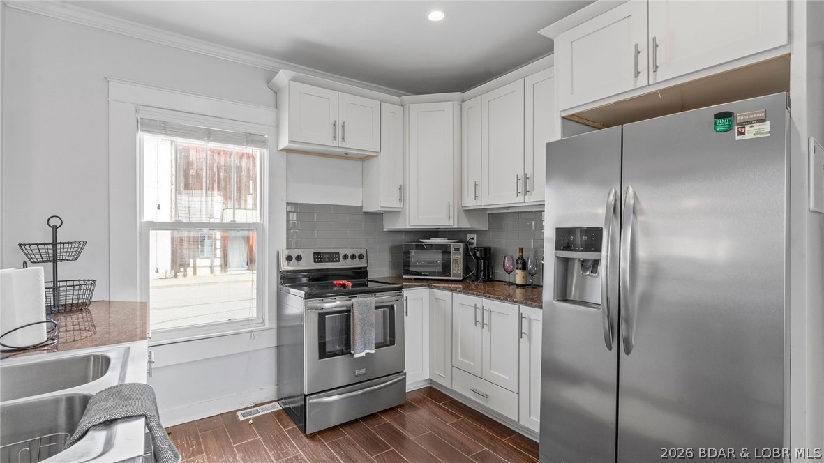 302 S Maple Street Property Photo 49