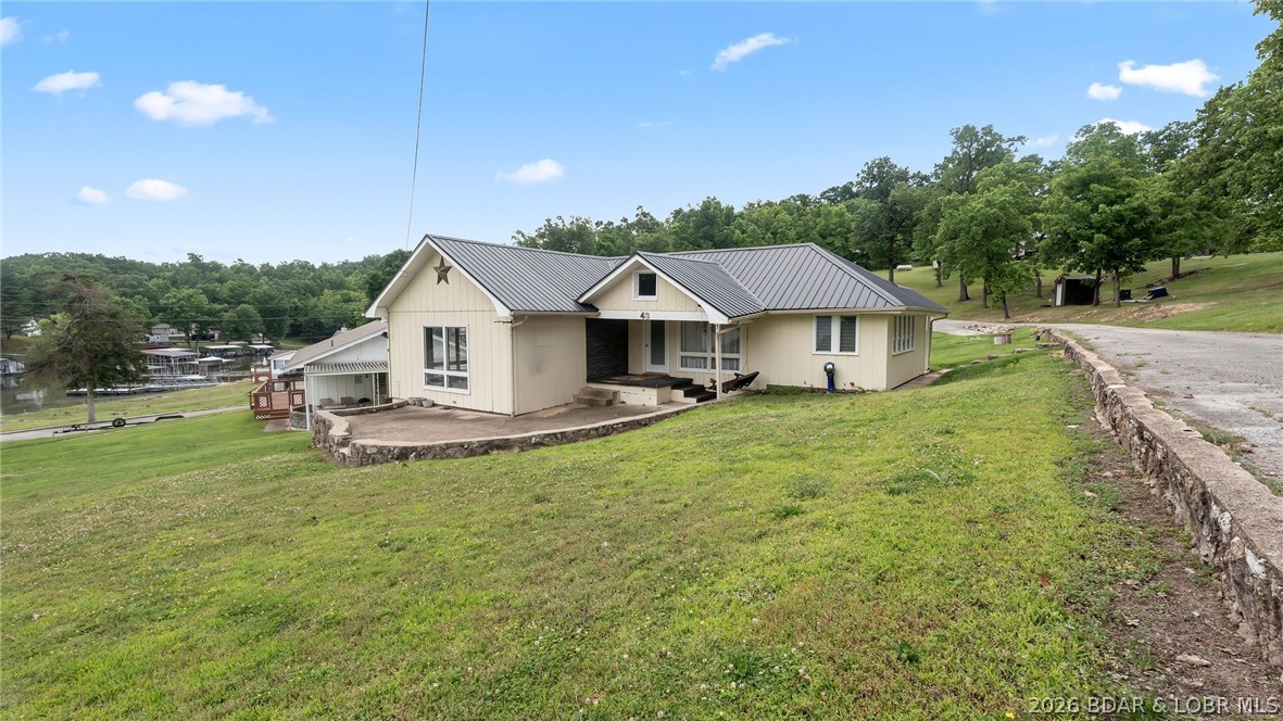 333507 Delmar Drive Property Photo 1