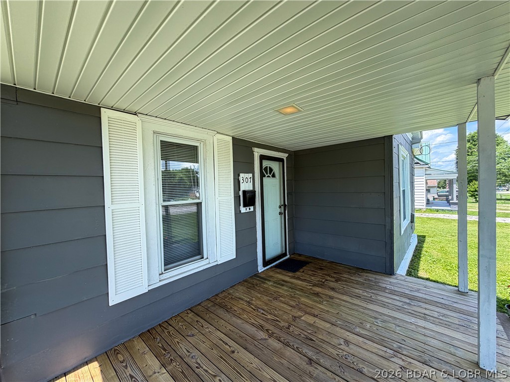 307 South Maple Property Photo 26