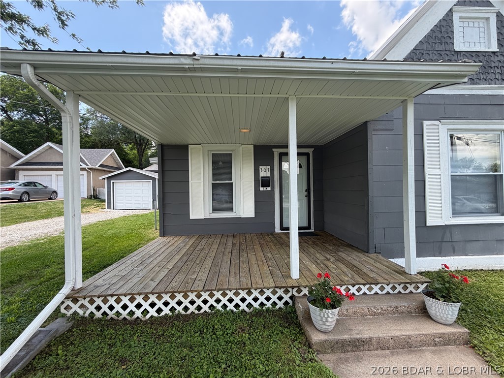 307 South Maple Property Photo 46