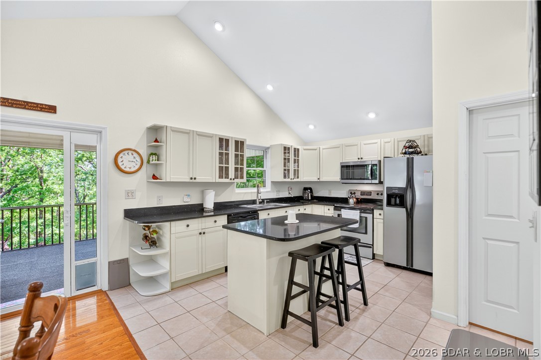 48 Keywest Lane Property Photo 1