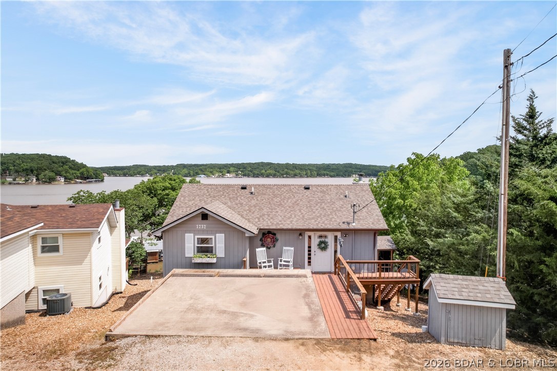 1232 Parkers Point Property Photo 6