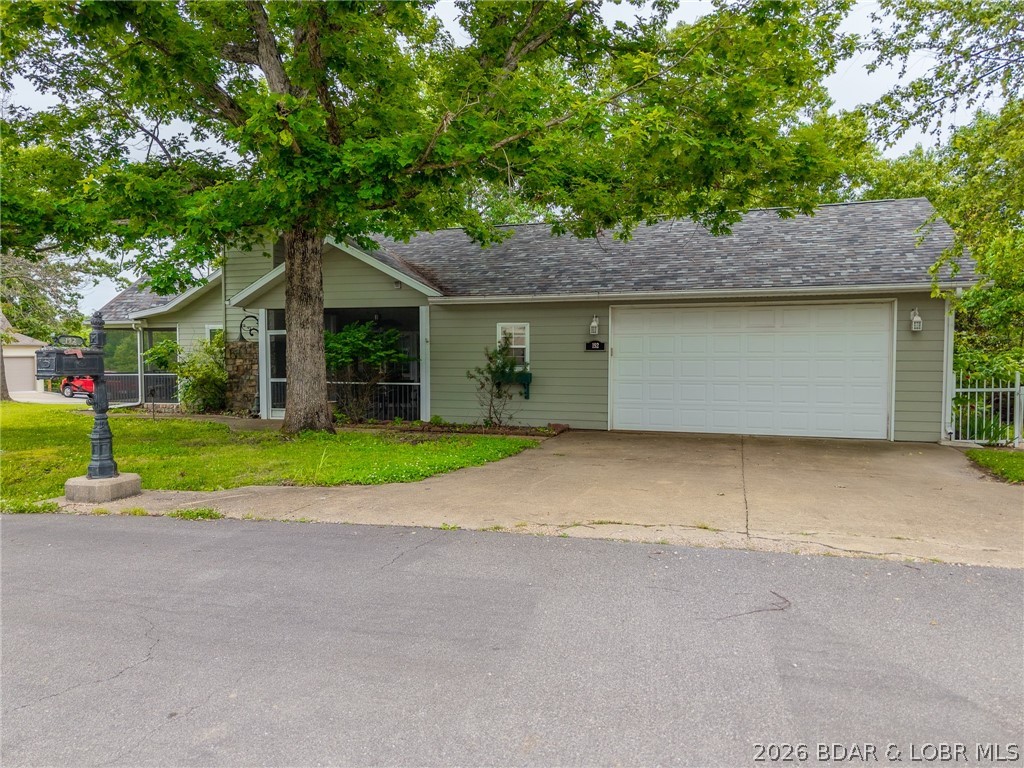 192 Victoria Lane Property Photo 1